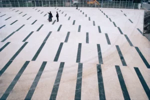 Tous les 1, tous les 2, tous les 3…, 1988, Grenoble, © François Morellet : ADAGP, Paris, courtesy Ville de Grenoble